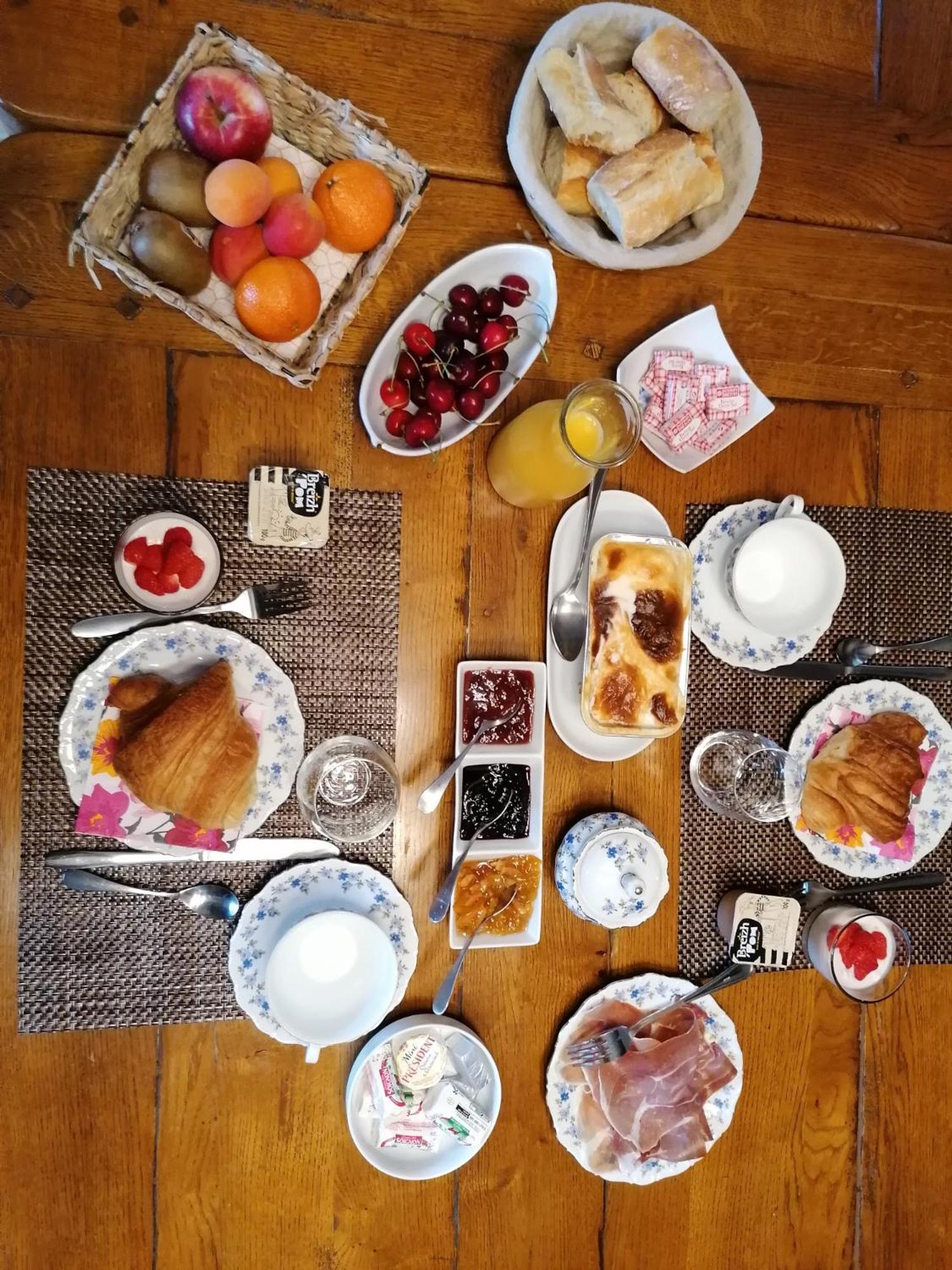 La Ferme De Kerraoul Bed & Breakfast Combrit Dış mekan fotoğraf